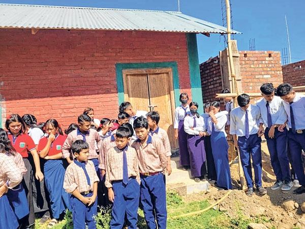 School students protest against deprivation of mid-day meal