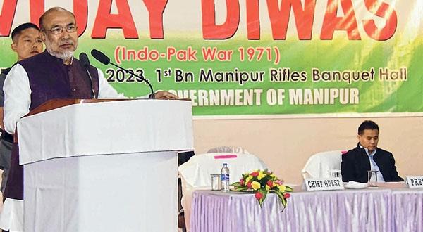 State commemorates Vijay Diwas : Displaced Myanmarese should not build villages in Manipur: CM
