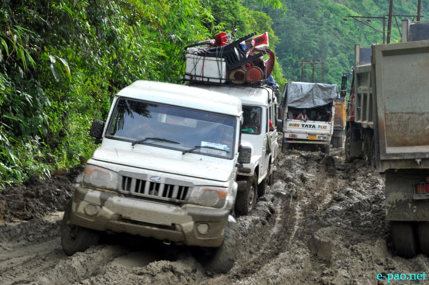 Pathetic / Deplorable section of NH-37 connecting Imphal and Jiribam  :: July 21, 2013