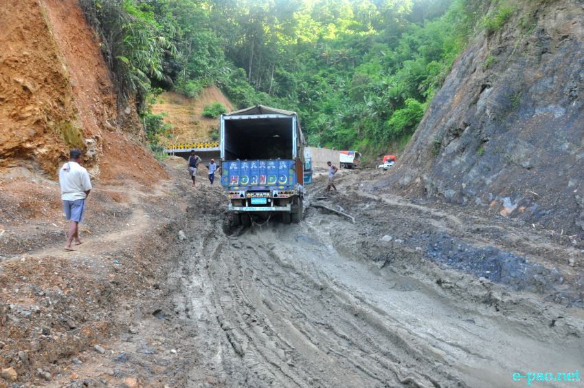 Pathetic / Deplorable section of NH-37 connecting Imphal and Jiribam  :: July 21, 2013