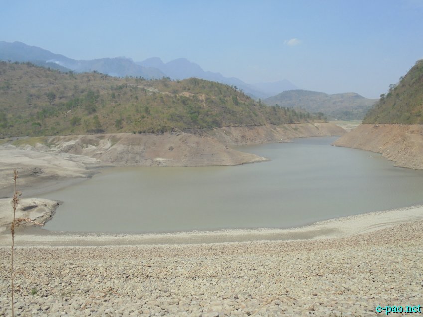  Water scarcity in and around Singda Dam area  as on 23 April  2014 