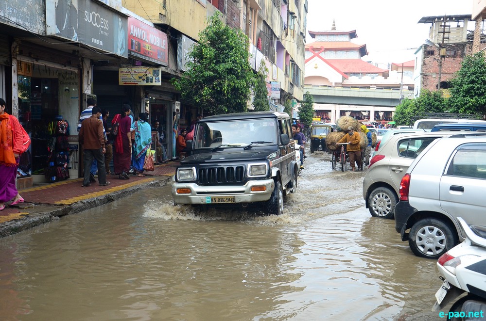 (Artificial) Flood in Imphal - Paona Bazar, Old Assembly, Passport office :: April 06 2015