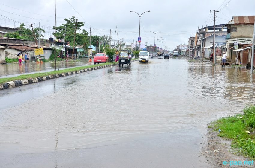 Artificial floods after few hours of rains in Imphal :: 27 June, 2015