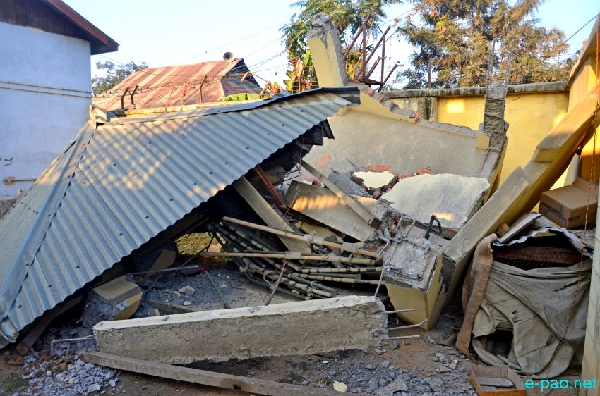 An earthquake with magnitude 6&middot;8 occurred near Imphal, Manipur :: at 04:35 AM  January 4 2016