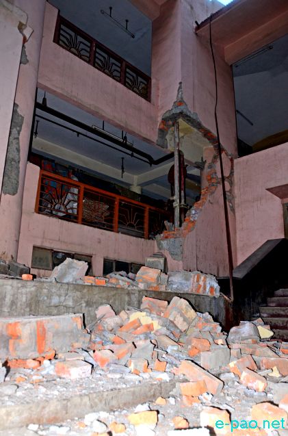 An earthquake with magnitude 6&middot;8 occurred near Imphal, Manipur :: at 04:35 AM  January 4 2016