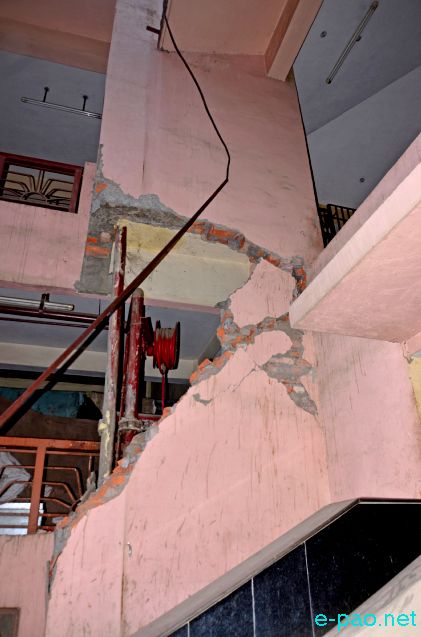 An earthquake with magnitude 6&middot;8 occurred near Imphal, Manipur :: at 04:35 AM  January 4 2016