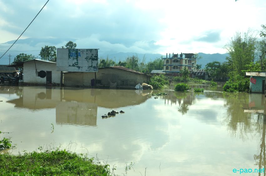 Flash Floods in various parts of Khumbong, Kha Jiri and Kamong areas, Imphal West :: April 24 2016