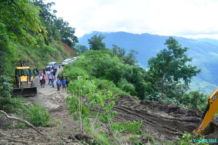 Massive landslide along National Highway-102/A (Maram Peren road) :: 15th July 2017