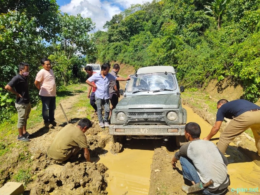 Pathetic road condition between Ndetning (Kadi IV) & Kadi (I), Tamei subdivision, Tamenglong District :: 6th August 2021
