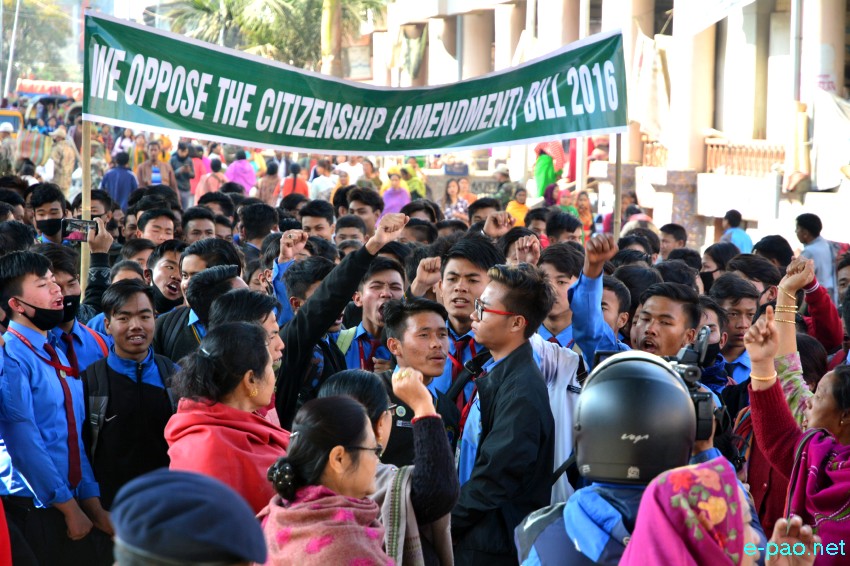 Students/ Women Vendors protest against Citizenship (Amendment) Bill (CAB) at Sanjenthong , Khwairamband :: 15 January 2019