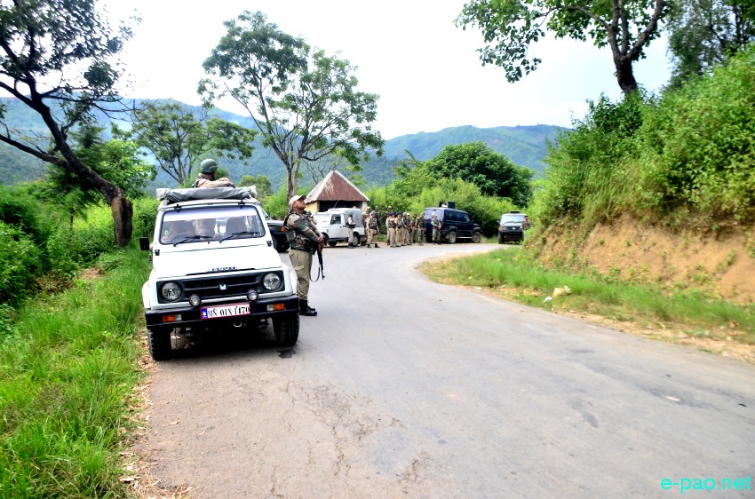 1 police commando killed, 2 hurt in attacks at two different places along Imphal-Ukhrul road :: 09 September 2014