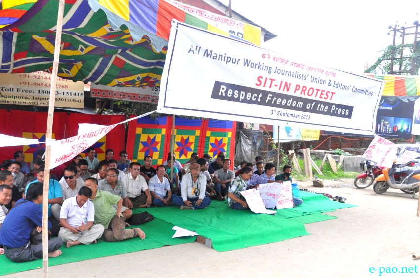 Journalists' Sit-In-Protest against intimidation to media fraternity by a militant group :: 03 September 2013