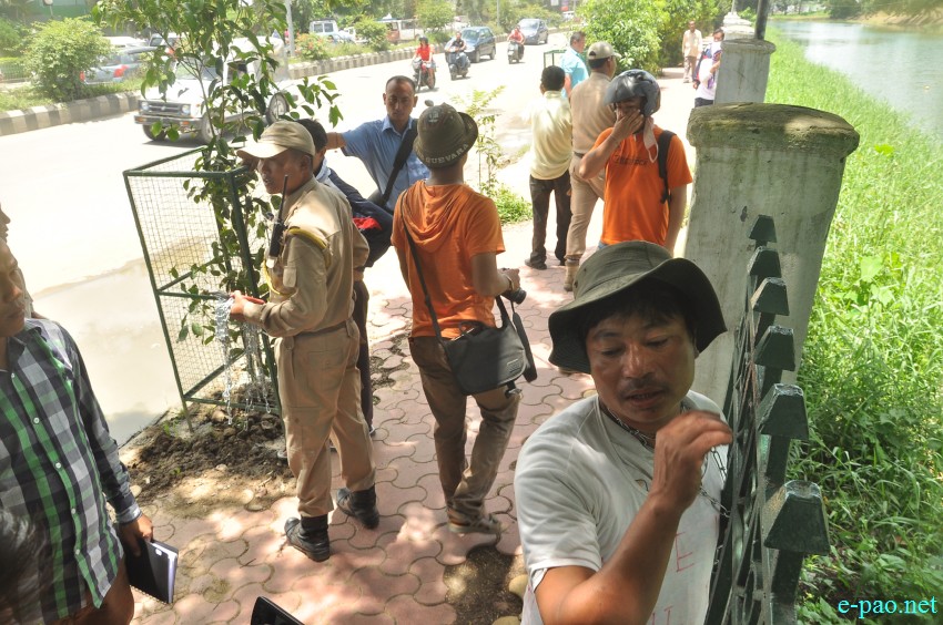 Fast unto death demanding wage increase: Staged by Consumer Affaires Food & Public Distribution Laboures at Kanglapak   :: 25 July 2014