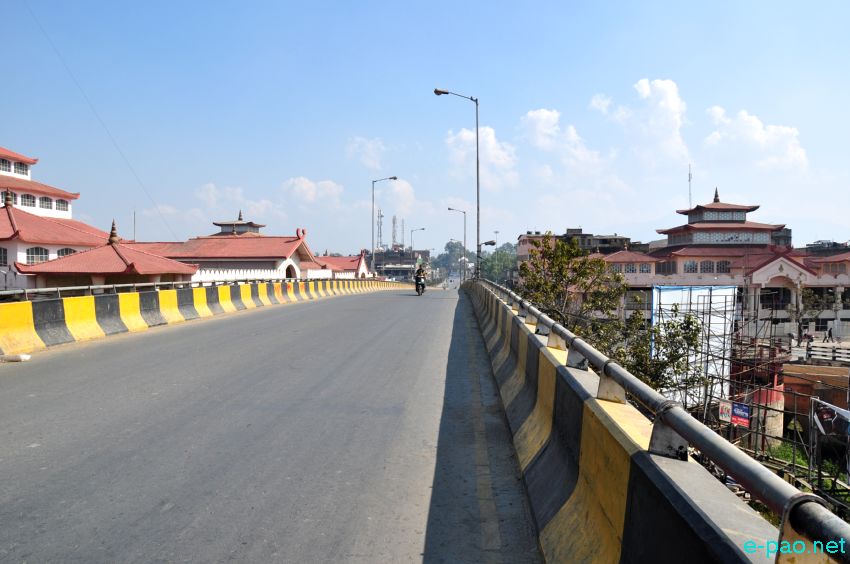 Imphal city wore a deserted look due to General Strike called on Republic Day  :: January 26 2016
