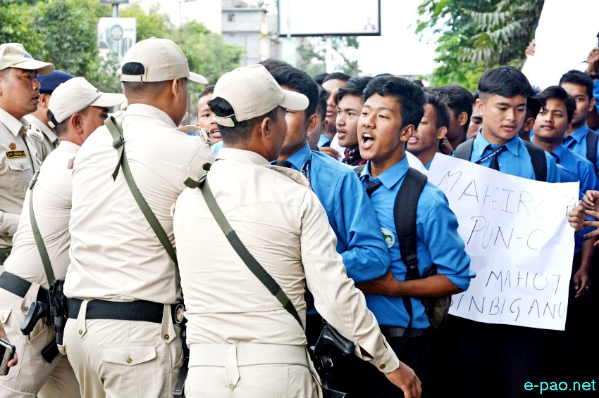 Death of Babysana : Students  protest demonstration at Sanjenthong  ::  08 August 2019