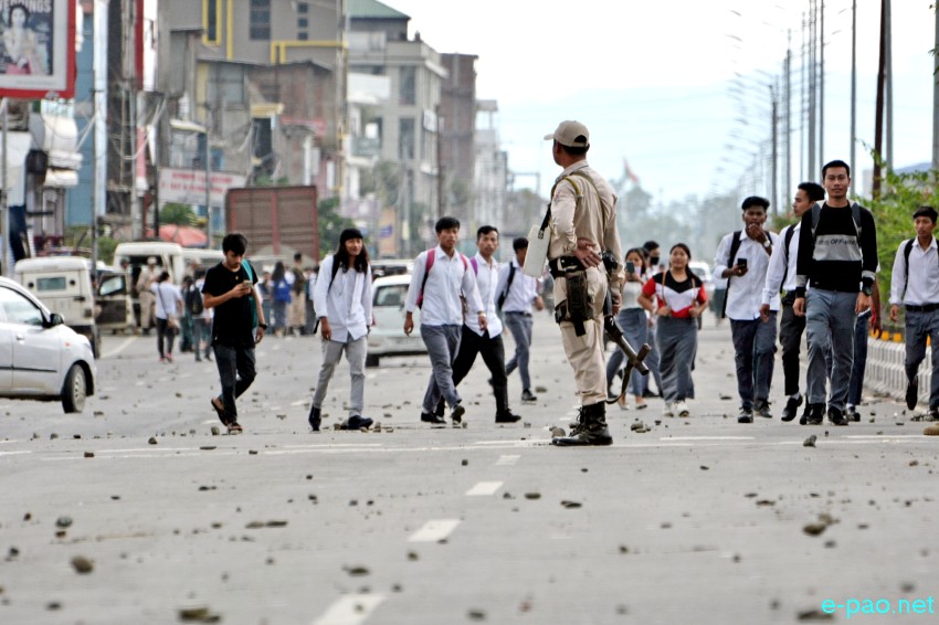 Death of Ningthoujam Babysana Chanu : Students of various Govt schools clash with Police   in Imphal ::  10 August 2019