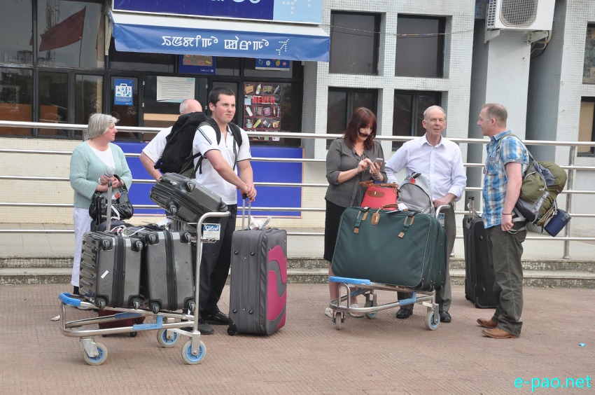 Reception of WWII war veteran and family  at Imphal international Airport :: 04 April 2014