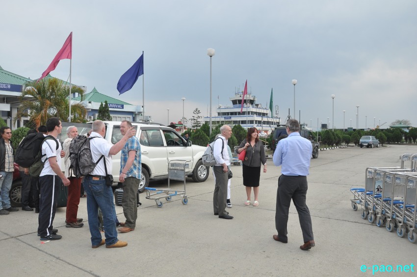 Reception of WWII war veteran and family  at Imphal international Airport :: 04 April 2014