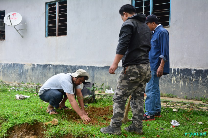 Tree plantation at Jiri Police station conducted by Royal Rider Manipur  :: May 11 2015