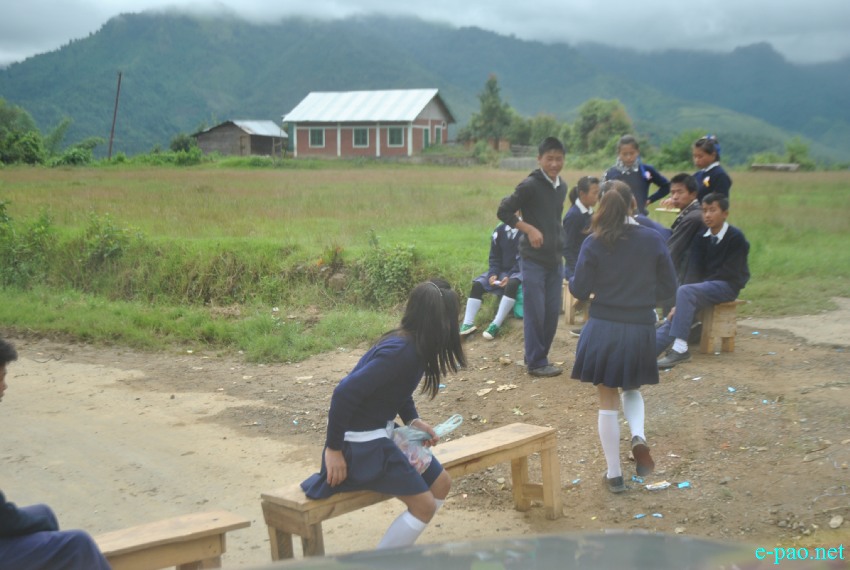 Teachers' Day donation collection by School students at Ukhrul-Jessami Highway :: Last week of August 2013