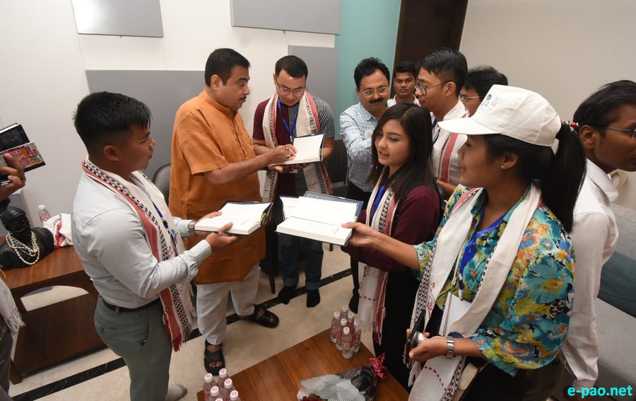 Union Minister Nitin Gadkari interacts with Manipuri students at Nagpur ::  21st February 2023