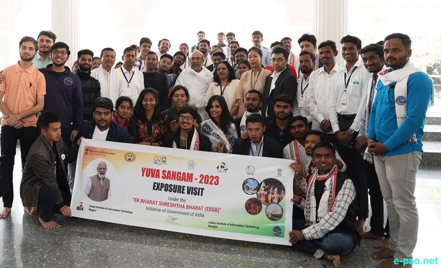  Manipur bids farewell to student delegates from Maharashtra  