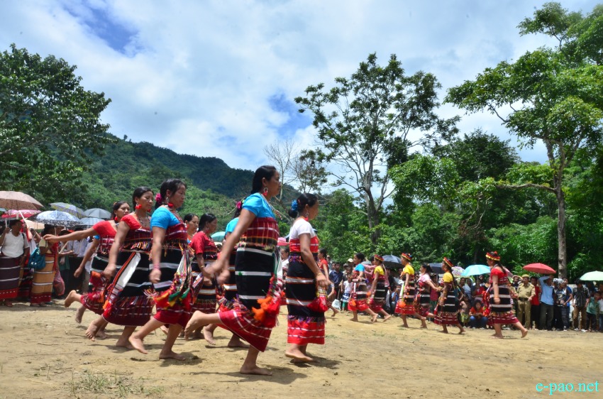Ethnic cultural dances showcased at Leimatak bailey bridge inauguration :: 08 Aug 2014