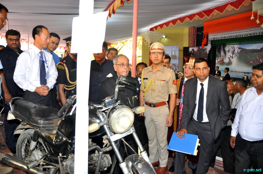 President, Pranab Mukherjee, arrived  at Imphal to attend 14th Convocation of Manipur University :: 29 April 2014