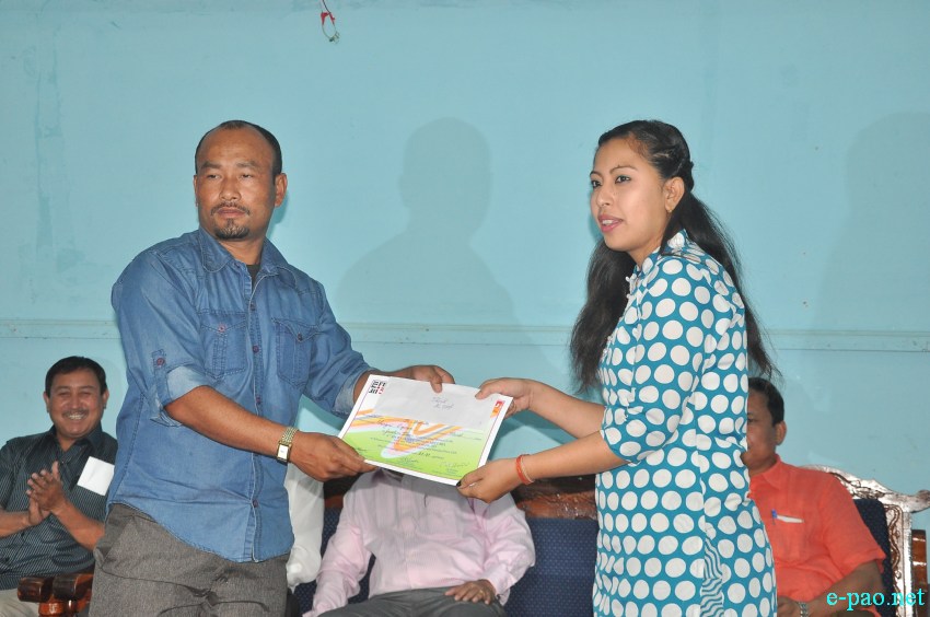 Prize distribution of 4th Annual AMWJU Sports Meet 2014 at Manipur Press Club :: 01 May 2014