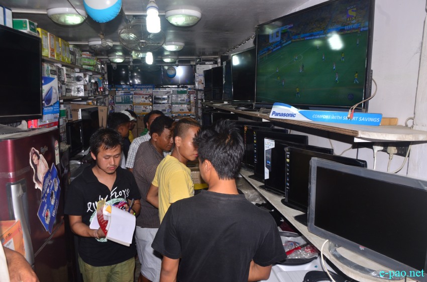 Football World Cup fever in Imphal :: June 14 2014