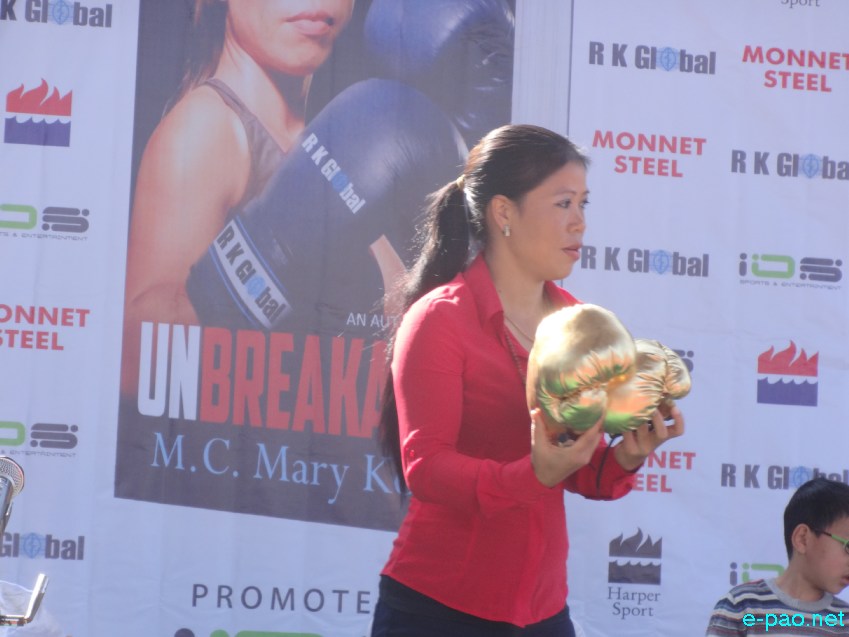  Olympic Bronze medallist, Mary Kom's autobiography 'Unbreakable' launched at Imphal college  :: 18 Dec 2013 