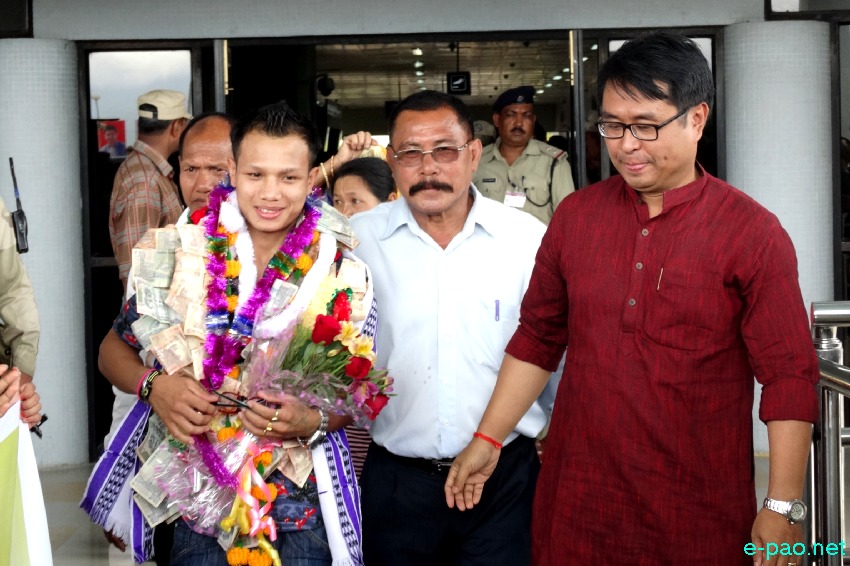 Welcome to CWG 2014, Glasgow medalist, participants and officials from Manipur :: 11 August 2014