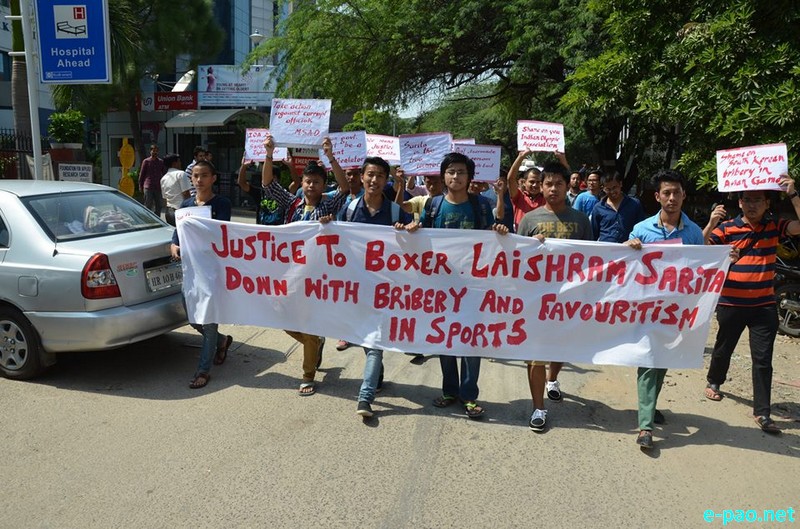 Demonstration against injustice to boxer Sarita and felicitation to medal winner in the boxing event at the 17th Asian Games on October 3, 2014