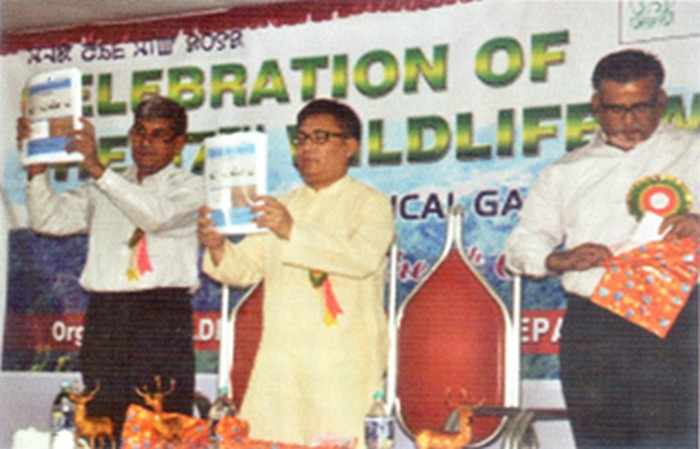 Release of wetland birds census report (Loktak & associate lake) By shri I. Hemochandra Singhm Honble Minister, PHED with Shri AK. Rana, PCCF and Dr. Anil Kumar, Addl. PCCF as a part of inauguration of Wildlife week-2012 celebration. 