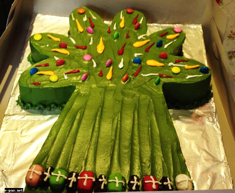 The Christmas Tree Cake given away to the winner