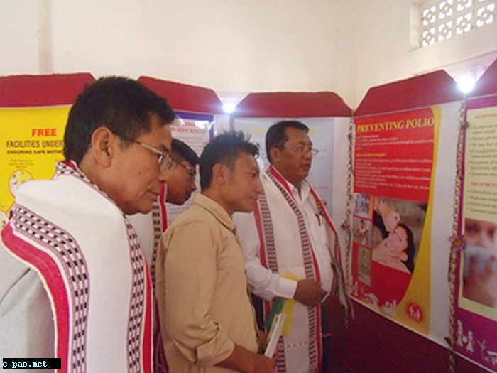 DAVP Photo Exhibition on Health Begins at Yaingangpokpi on  October 1 , 2014 