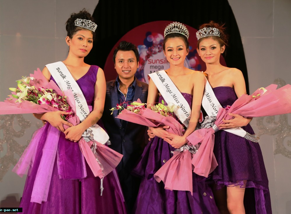 Sunsilk Mega Miss North East 2015, Jessica Marbaniang flanked by 1st runner-up, Rinky Chakma (left) and 2nd runner  up, Emily Hmingthansangi (right) with Abhijit Singha,Founder of Mega Entertainment 