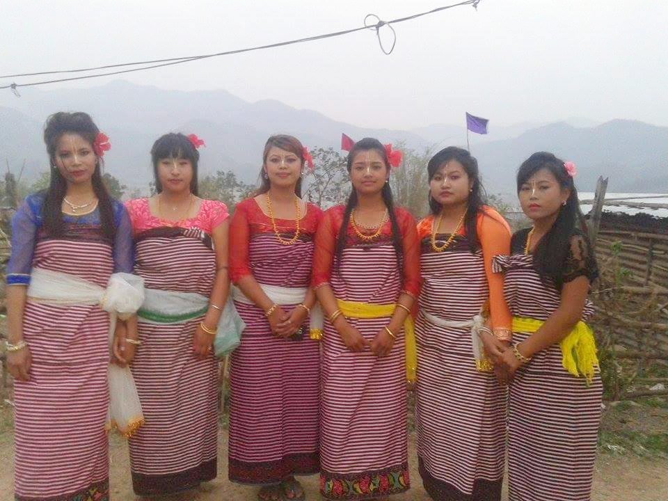 Motbung Leisabi with their Meetei traditional attires :: April 2016
