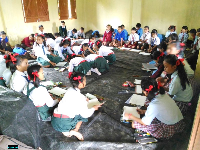 Assam Rifles organises Drawing Competition at Sawombung Higher Sec School, Imphal on 23 August 2016