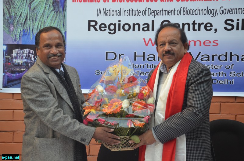 Dr.Harsh Vardhan,Union Minister for Science & Technology being greeted by Professor Dinabandhu Sahoo,Director IBSD at Sikkim during his visit