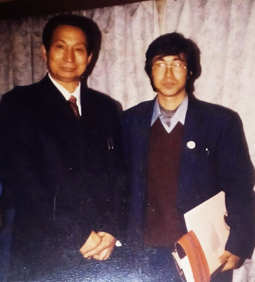 Author (Oken Jeet Sandham) with Dr. SC Jamir at his Chief Ministerial residence, Kohima in 1996