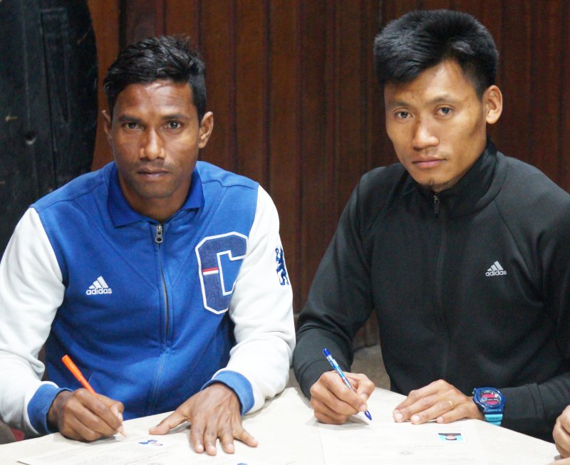 Phoolchand Hembrom and Reisangmei Vashum signing at IFA Office 