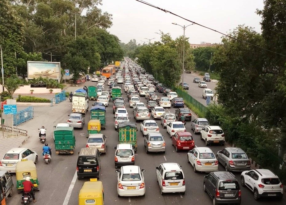  Picture 1. Traffic Jam at Subrato Park, New Delhi, 2.& 3 at Vayu Sena Vatika, Gurgaon 