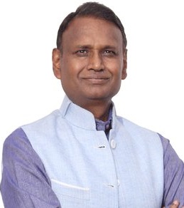  Dr. Dr. Udit Raj 