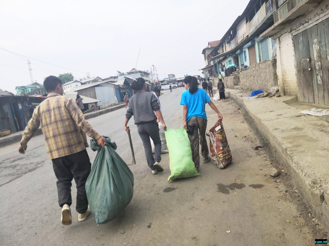 Eco-Guardians of Senapati commemorates World Earth Day by cleaning up Maram Bazar  :: 22nd April 2019