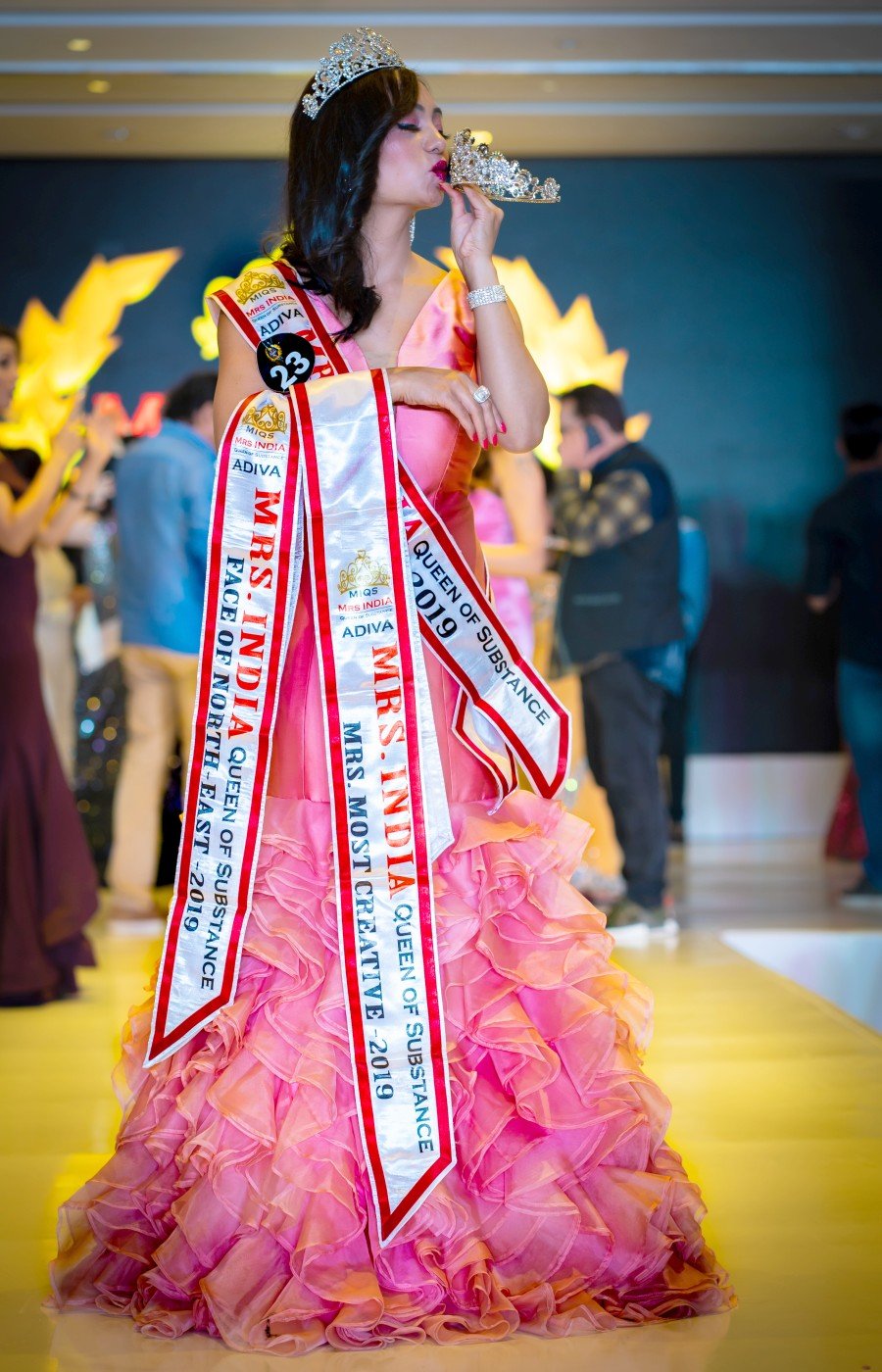 Mrs Romita Yumnam crowned 'Mrs India Face of North-East 2019' & 'Mrs India Most Creative 2019' at Mrs India Queen of Substance at Delhi  :: 20th April 2019