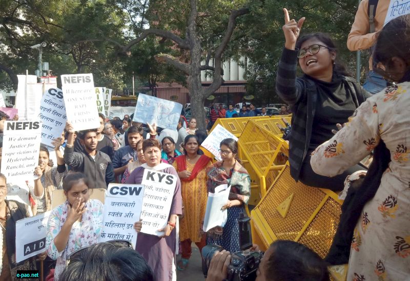  Protest at Jantar Mantar against rape and murder of woman veterinarian   