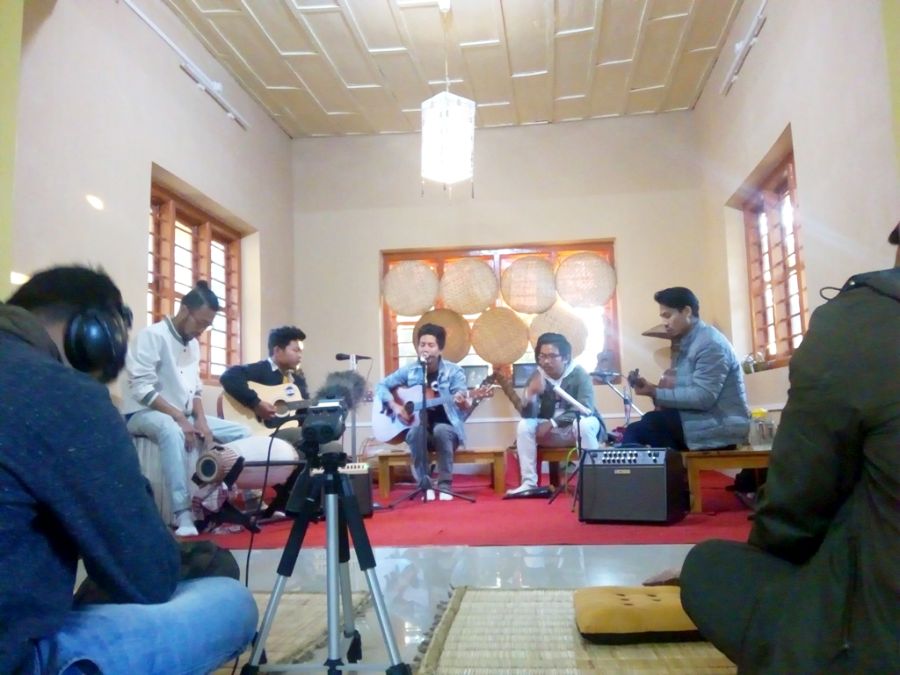  Phamsak: An intimate collaboration of strings, drums, storytellers, and listeners in an indigenous ambience 