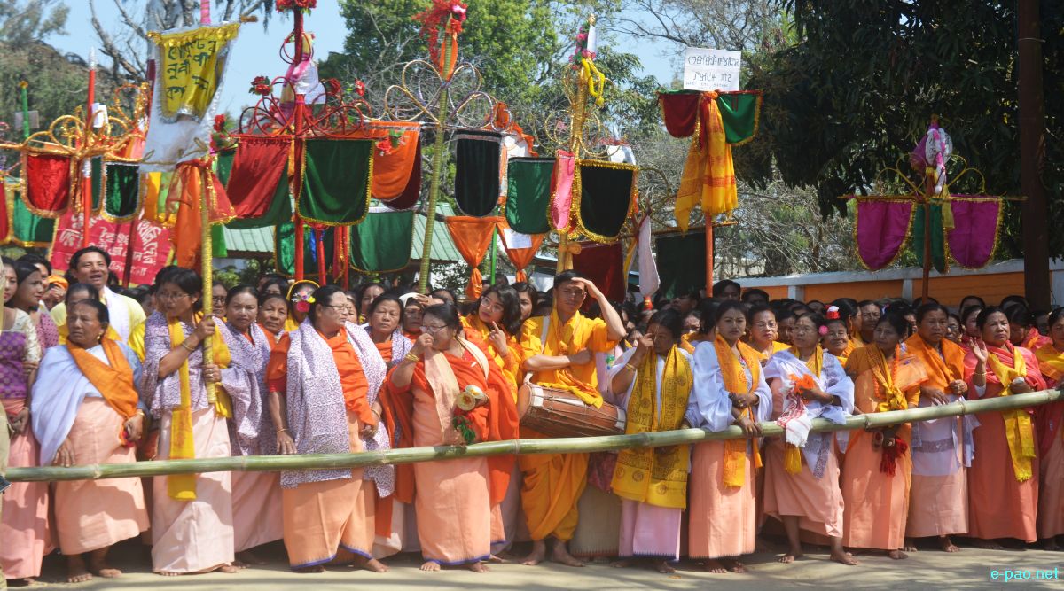 Yaoshang Pitchakari - large number of devotees  came for Holi pitchakari at Shree Shree Govindaji Temple, Imphal :: March 10 2020