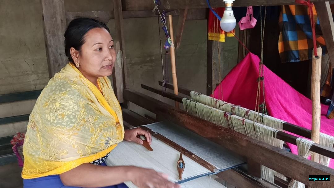 COVID-19 : Weavers from Keinou Thongkha, Bishnupur appeal to Manipur Govt for enabling of Handloom  Industry during lockdown :: 28 May 2020